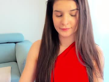 Foto porno elaanna ne arata tot la camera pe KUR.ro