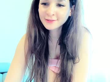 Foto porno elaanna se dezbraca la web pe Chaturbate pe KUR.ro