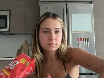 Foto porno Ganduri murdare cu elenahere4u pe KUR.ro