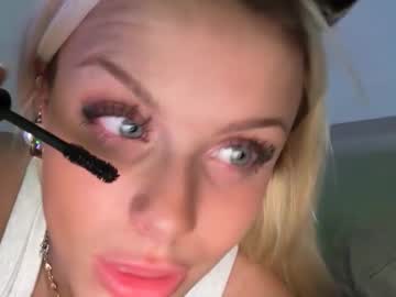 Foto porno ella_hill vrea sex pe Chaturbate pe KUR.ro