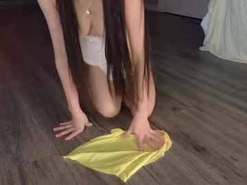 Foto porno ella_lee15 se dezbraca la web pe Chaturbate pe KUR.ro