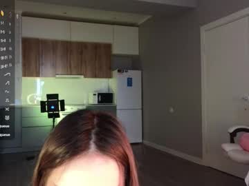 Foto porno ella_lee15 se dezbraca la web pe Chaturbate pe KUR.ro