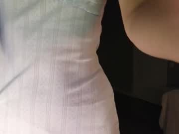 Foto porno ella_lee15 se dezbraca la web pe Chaturbate pe KUR.ro