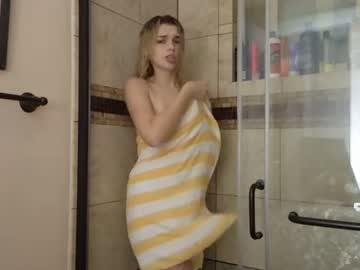 Foto porno Ce sexy este ellalowe pe KUR.ro