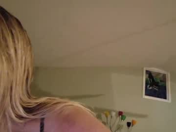Foto porno Ce sexy este ellalowe pe KUR.ro