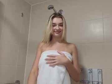 Foto porno Ce sexy este ellalowe pe KUR.ro