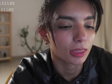 Foto porno Nebunii pe chat marca ellelure_ pe KUR.ro