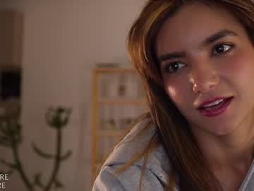 Foto porno Nebunii pe chat marca ellelure_ pe KUR.ro