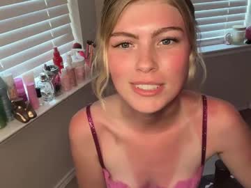 Foto porno Ce sexy este elliee81 pe KUR.ro