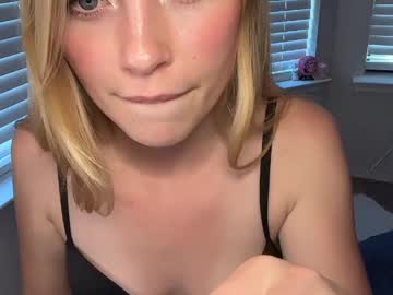 Foto porno Ce sexy este elliee81 pe KUR.ro