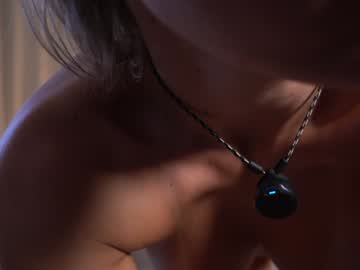 Foto porno ellinrose ne arata tot la camera pe KUR.ro