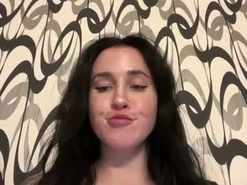 Foto porno elyseeve333 se dezbraca la web pe Chaturbate pe KUR.ro