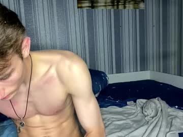 Foto porno Nebunii pe chat marca emiliacouple pe KUR.ro