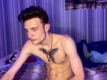 Foto porno Nebunii pe chat marca emiliacouple pe KUR.ro