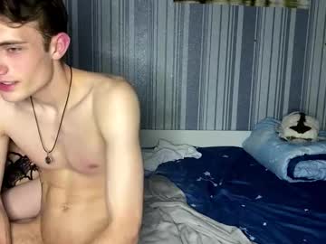 Foto porno Nebunii pe chat marca emiliacouple pe KUR.ro