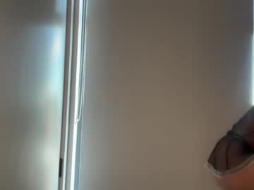 Foto porno Sex online cu emillyyyx pe KUR.ro