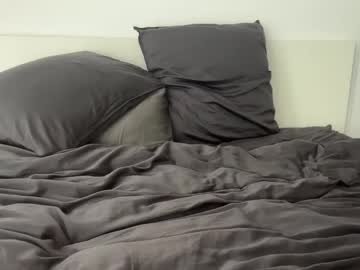Foto porno Sex online cu emillyyyx pe KUR.ro