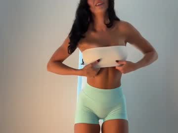 Foto porno Sex online cu emillyyyx pe KUR.ro