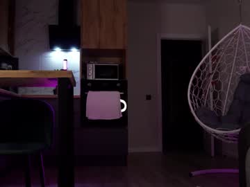 Foto porno Sex online cu emilybatee pe KUR.ro