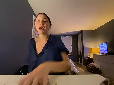 Foto porno Fantezii cu emilycoco pe StripChat pe KUR.ro