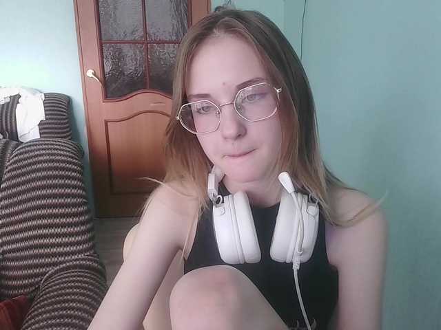 Foto porno emolina vrea sex pe BongaCams pe KUR.ro