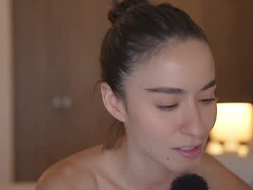 Foto porno emyii se dezbraca la web pe Chaturbate pe KUR.ro