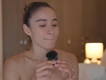 Foto porno emyii se dezbraca la web pe Chaturbate pe KUR.ro