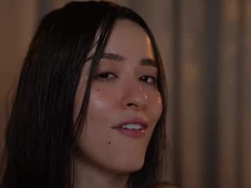 Foto porno emyii descoperita pe video chat pe KUR.ro