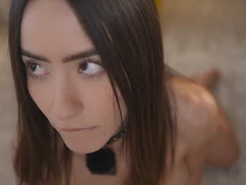 Foto porno emyii ne arata tot la camera pe KUR.ro