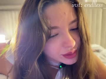 Foto porno Sex online cu endlessmia pe KUR.ro