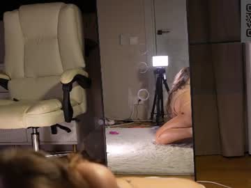 Foto porno Sex online cu endlessmia pe KUR.ro