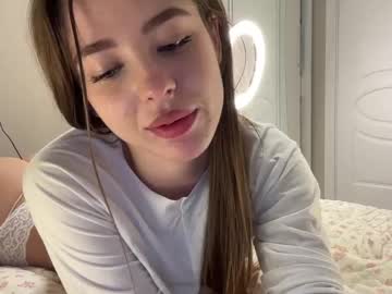 Foto porno Ce sexy este endlessmia pe KUR.ro