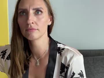 Foto porno Ganduri murdare cu erica_dav pe KUR.ro