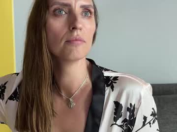 Foto porno Ganduri murdare cu erica_dav pe KUR.ro
