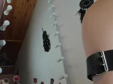 Foto porno euphoria_life se dezbraca la web pe Chaturbate pe KUR.ro