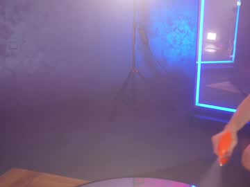 Foto porno Ganduri murdare cu eva_fashionista pe KUR.ro