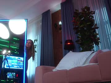 Foto porno Nebunii pe chat marca eva_fashionista pe KUR.ro