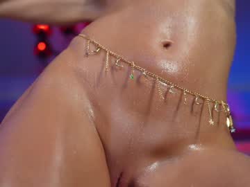 Foto porno Ganduri murdare cu eva_fashionista pe KUR.ro