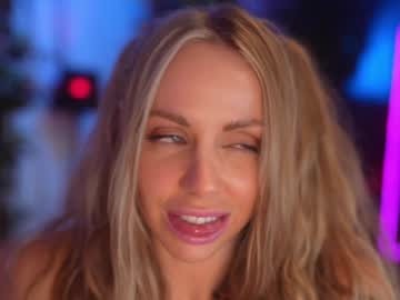 Foto porno Ganduri murdare cu eva_fashionista pe KUR.ro