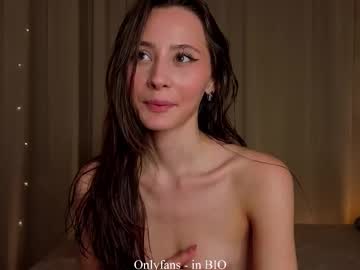 Foto porno Ce sexy este falinecrosthwaite pe KUR.ro