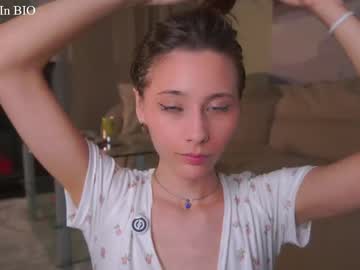 Foto porno Ce sexy este falinecrosthwaite pe KUR.ro