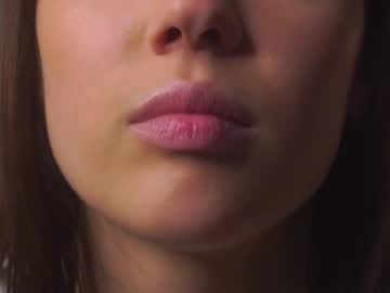 Foto porno fannyedger se dezbraca la web pe Chaturbate pe KUR.ro