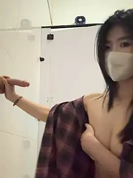 Foto porno feifei-love descoperita pe video chat pe KUR.ro