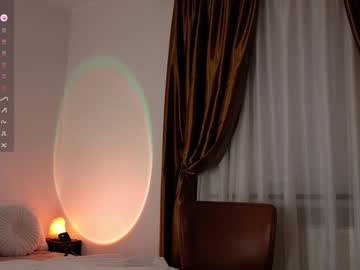 Foto porno Ganduri murdare cu fit___girl pe KUR.ro