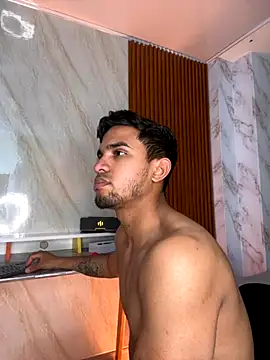 Foto porno Ganduri murdare cu floriamANDjazmin pe KUR.ro
