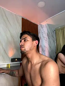 Foto porno Ganduri murdare cu floriamANDjazmin pe KUR.ro