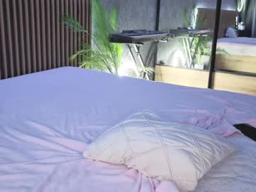 Foto porno fox_eyesavage descoperita pe video chat pe KUR.ro
