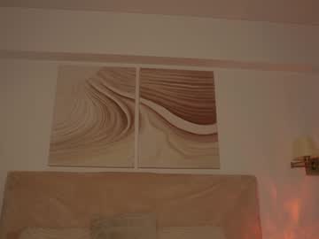 Foto porno funny_to_see_you_here se dezbraca la web pe Chaturbate pe KUR.ro
