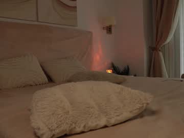 Foto porno funny_to_see_you_here se dezbraca la web pe Chaturbate pe KUR.ro