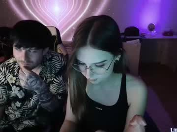 Foto porno gamebelka se dezbraca la web pe Chaturbate pe KUR.ro